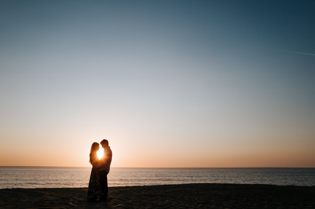 Plongée au cœur de la complicité : Une séance « connexion » dans les dunes